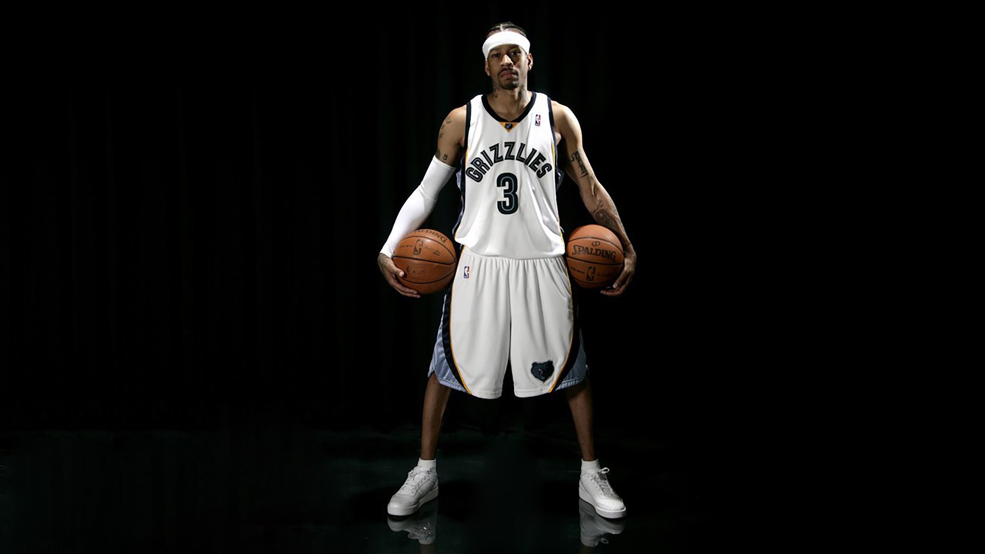利拉德单场13记三分球追平NBA历史纪录，掘金加时险胜江苏队，这场跨联盟对决为何让全场沸腾？